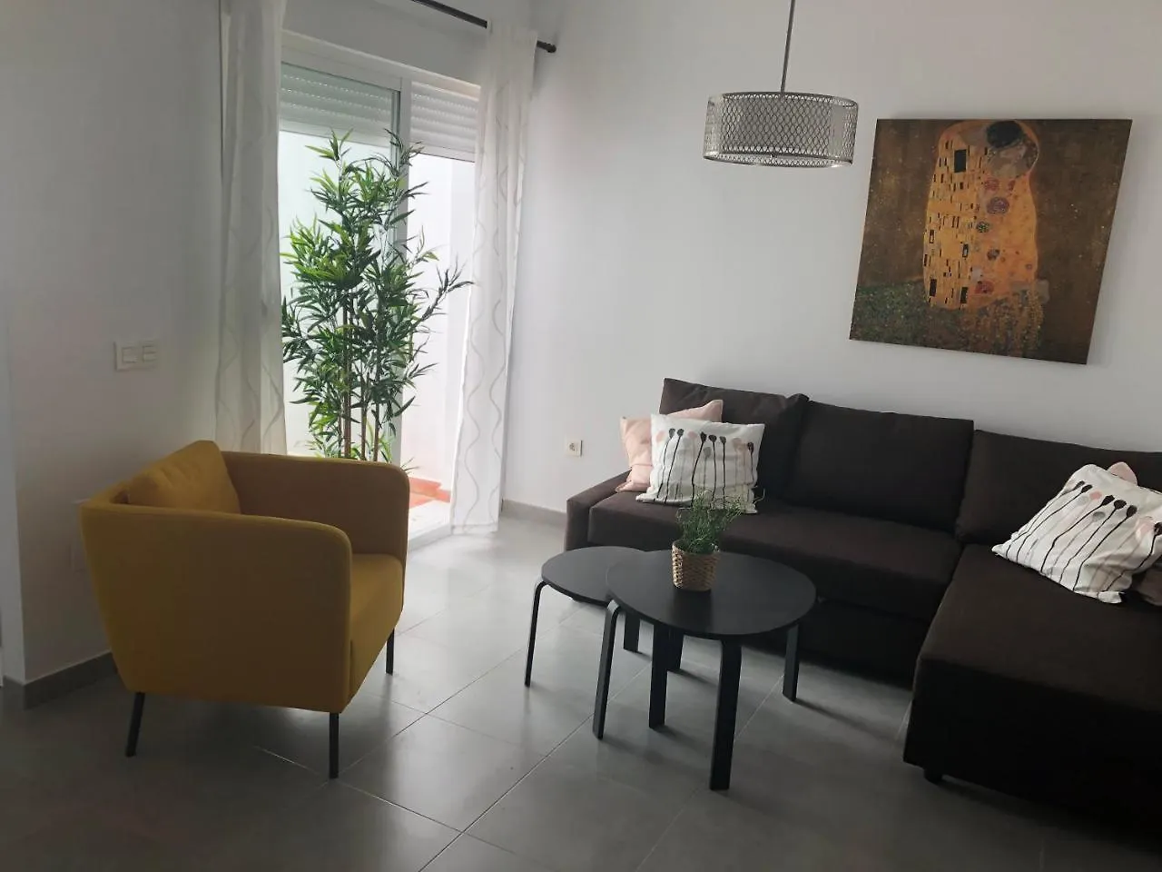 Malaga Apartamentos - Jinetes, 10 0*,  İspanya
